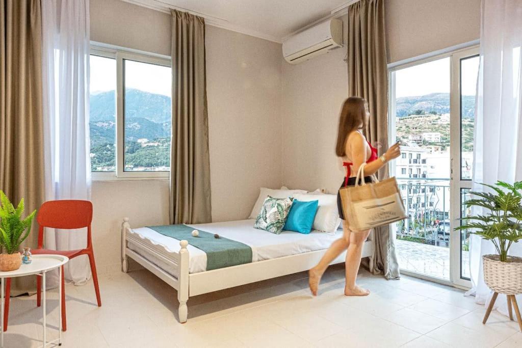 33 - Central, Access Himare